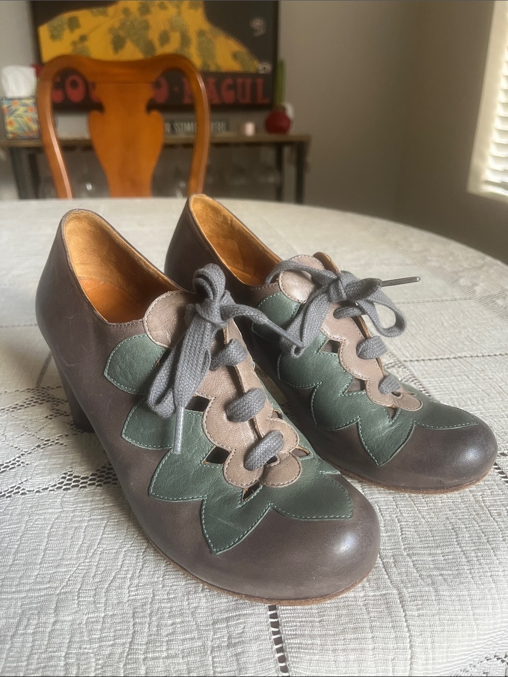 Vintage-Inspired Lace-Up Heels in Brown, Green & Tan